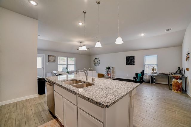 2051 Rowan WAY, New Braunfels, TX 78130