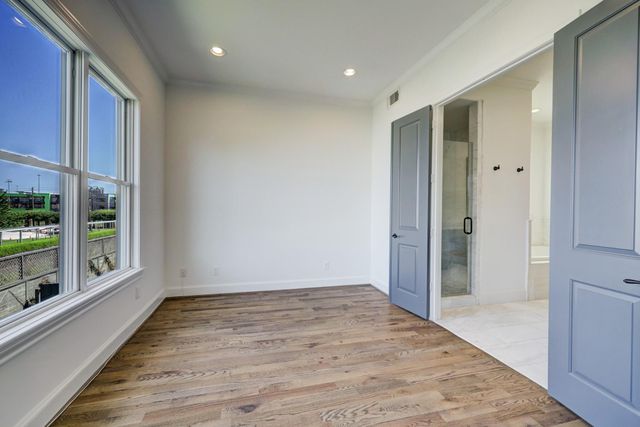 1116 Mosaico Lane, Houston, TX 77055