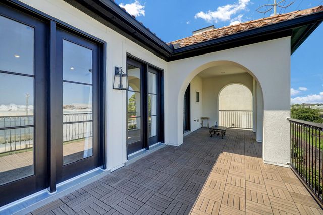 1116 Mosaico Lane, Houston, TX 77055