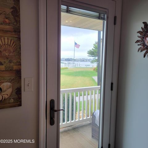 107 Wharfside Drive, Monmouth Beach, NJ 07750