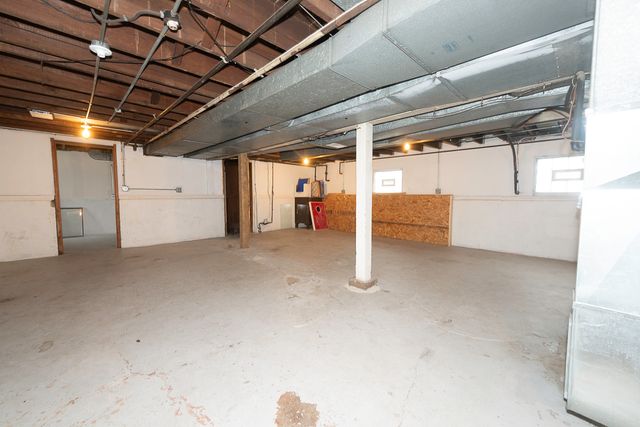 1103 N 15th Avenue, Melrose Park, IL 60160