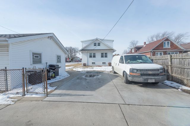 1103 N 15th Avenue, Melrose Park, IL 60160