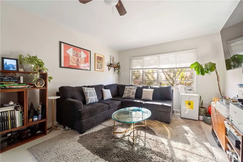 4051 Abourne Road D, Los Angeles, CA 90008