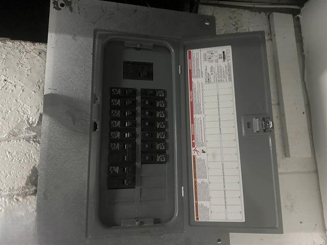 18498 Vaughan Street, Detroit, MI 48219