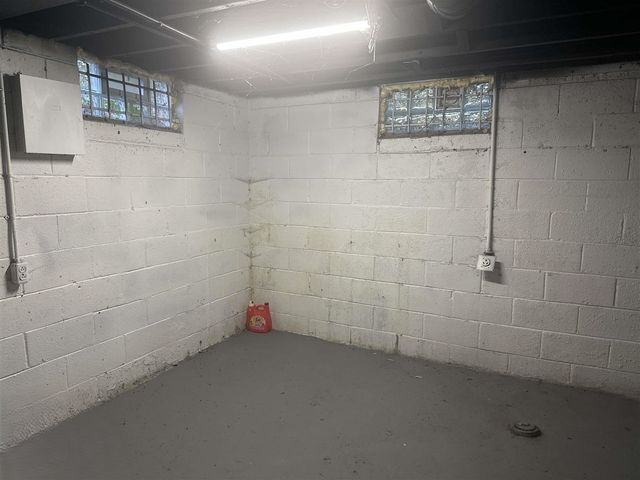 18498 Vaughan Street, Detroit, MI 48219