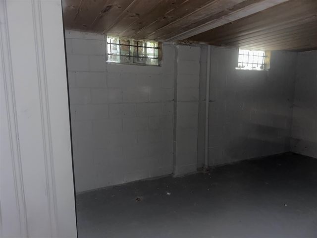 18498 Vaughan Street, Detroit, MI 48219