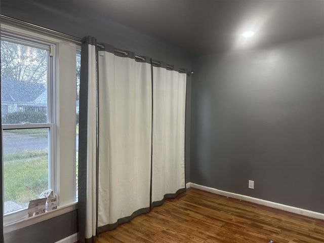 18498 Vaughan Street, Detroit, MI 48219