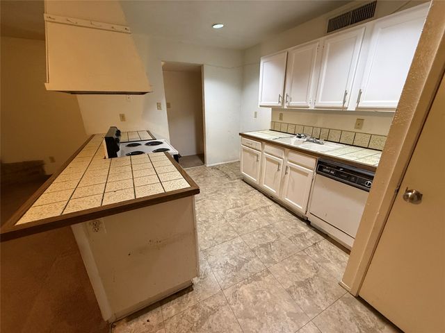 6004 Mimosa Lane, Rowlett, TX 75089