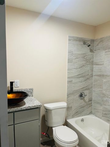 412 pierce Street, Taft, CA 93268