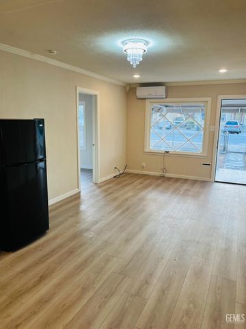 412 pierce Street, Taft, CA 93268