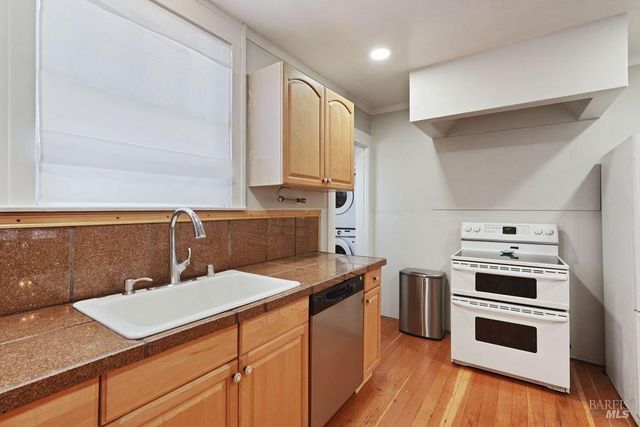 15 Saint Francis Dr, Vallejo, CA 94590