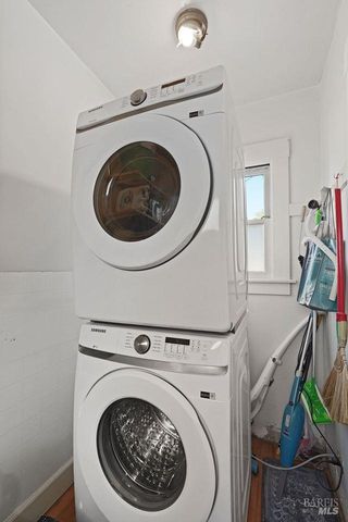 15 Saint Francis Dr, Vallejo, CA 94590