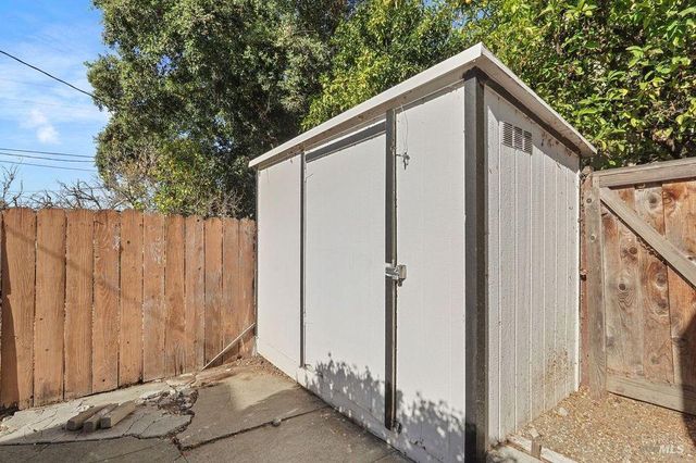 15 Saint Francis Dr, Vallejo, CA 94590