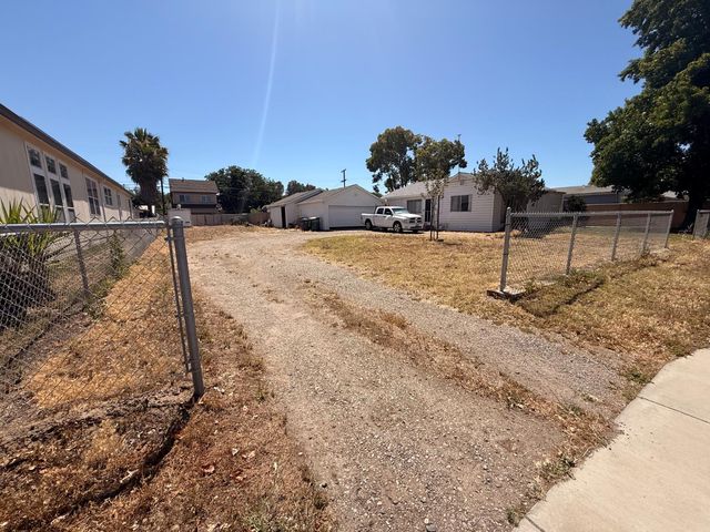 15460 5th St, Lathrop, CA 95330