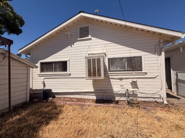 15460 5th St, Lathrop, CA 95330