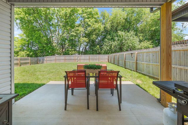1405 Dan Brown Dr, Clarksville, TN 37042