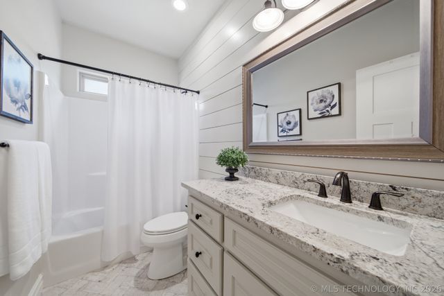1739 W Plymouth Street, Broken Arrow, OK 74012