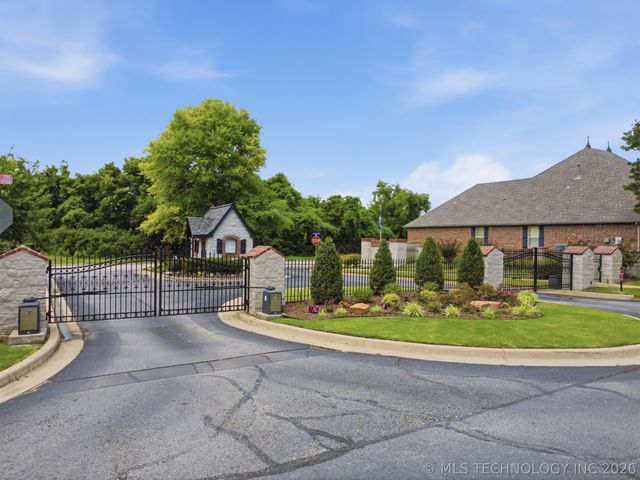 1739 W Plymouth Street, Broken Arrow, OK 74012