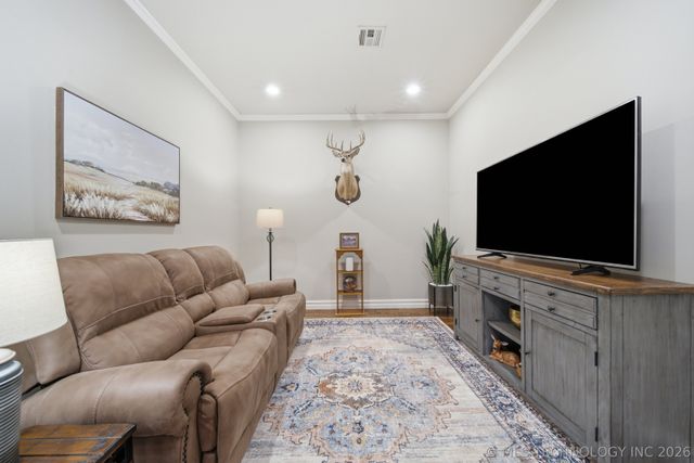 1739 W Plymouth Street, Broken Arrow, OK 74012