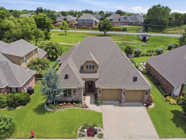 1739 W Plymouth Street, Broken Arrow, OK 74012