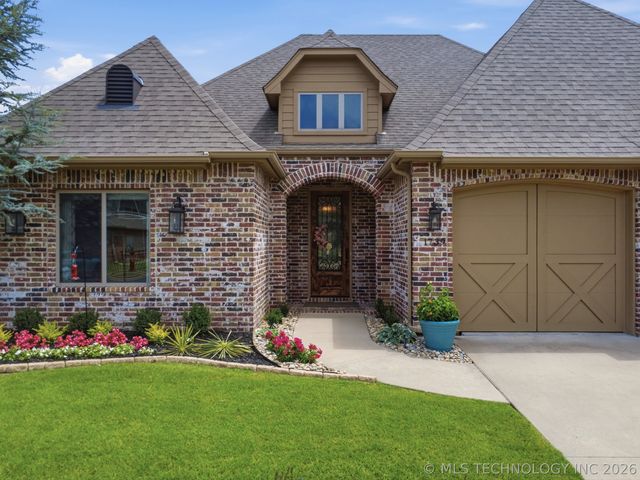 1739 W Plymouth Street, Broken Arrow, OK 74012