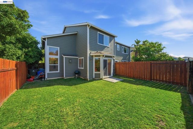 227 Clearpointe Drive, Vallejo, CA 94591