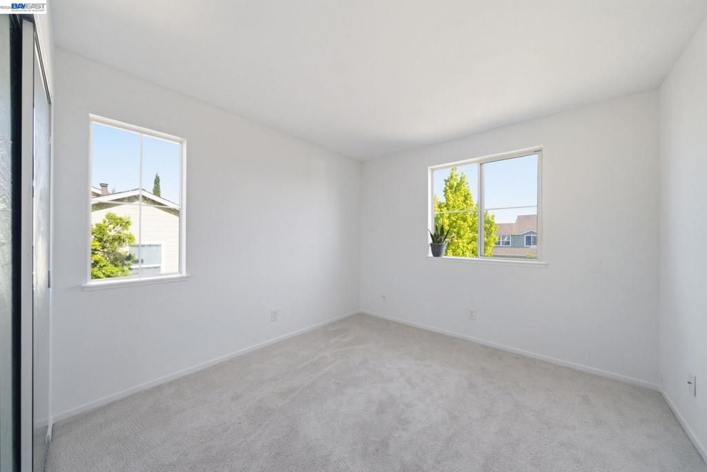 Image 20 of property listing at 227 Clearpointe Drive, Vallejo, CA 94591