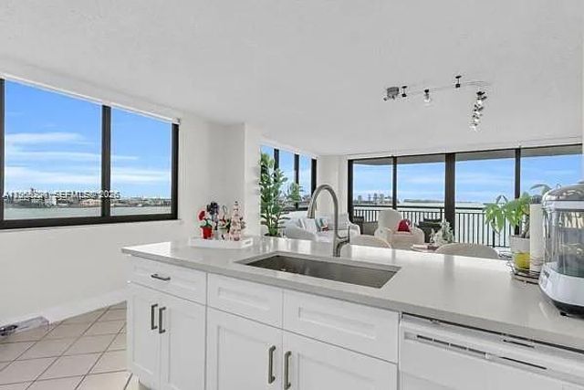 540 Brickell Key Drive 832, Miami, FL 33131