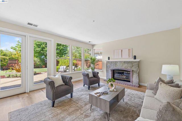 464 Montori Ct, Pleasanton, CA 94566
