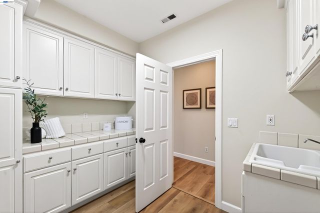 464 Montori Ct, Pleasanton, CA 94566