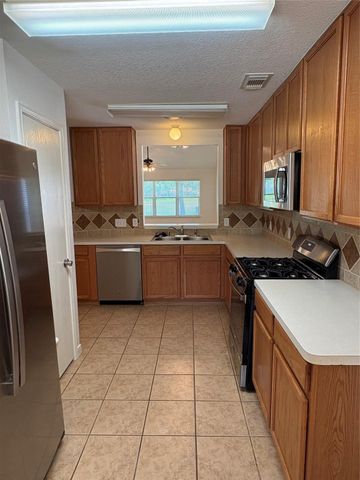 17511 Hoover Gardens Drive, Houston, TX 77095