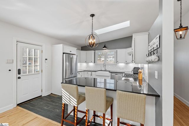 6 Estanolle Street, Greenville, SC 29615