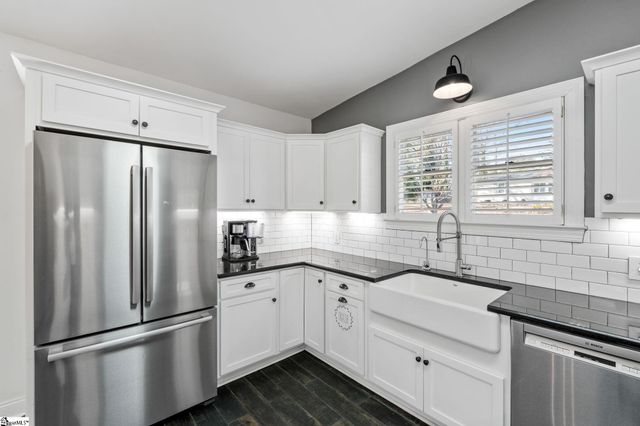 6 Estanolle Street, Greenville, SC 29615