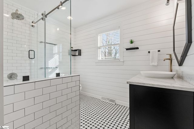 6 Estanolle Street, Greenville, SC 29615