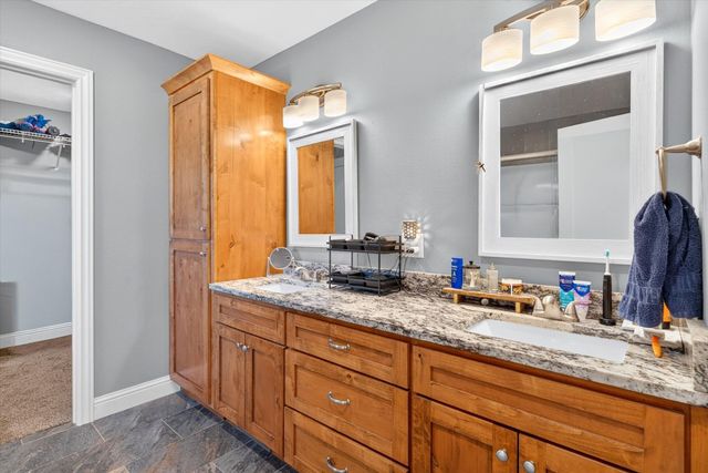 206 Maria Road, Clever, MO 65631