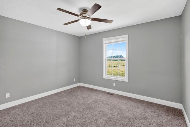 206 Maria Road, Clever, MO 65631