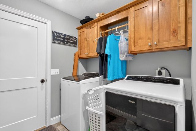 206 Maria Road, Clever, MO 65631