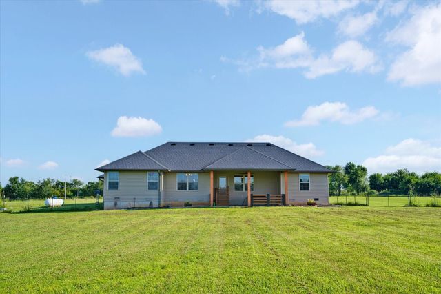 206 Maria Road, Clever, MO 65631
