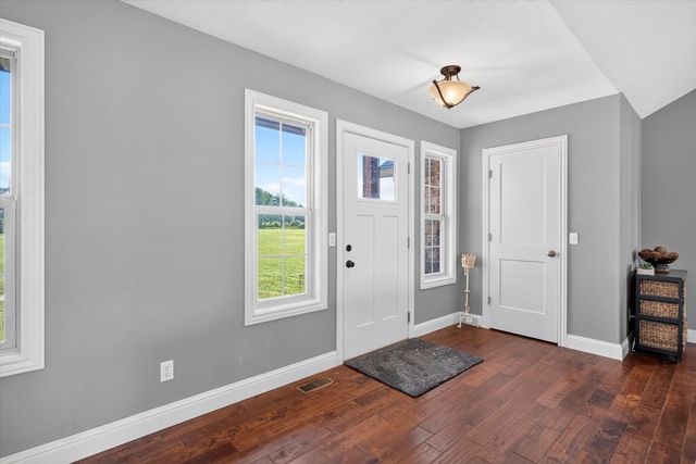 206 Maria Road, Clever, MO 65631