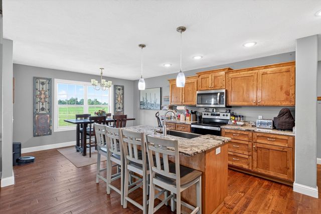 206 Maria Road, Clever, MO 65631