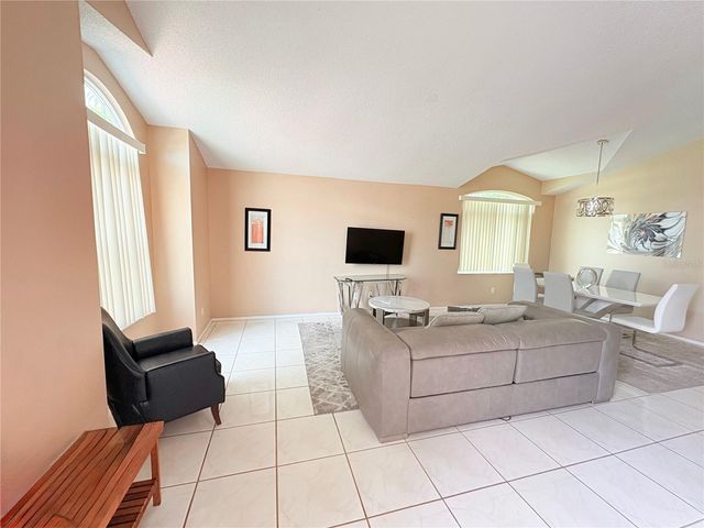 223 LAKE DAVENPORT ESTATES DRIVE, Davenport, FL 33897