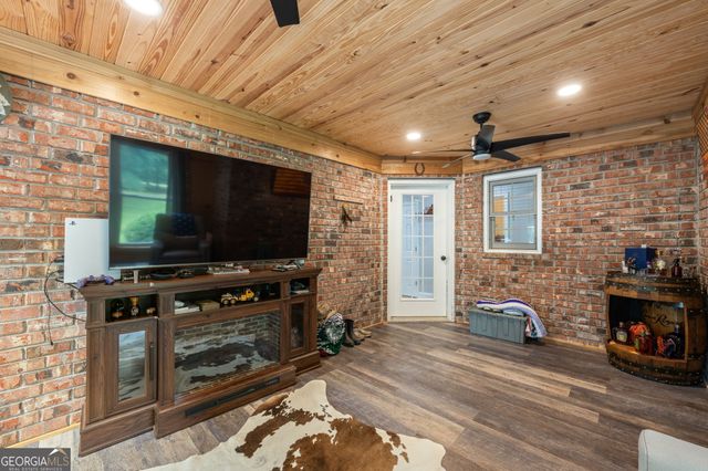 1228 J D Walton Road, Newnan, GA 30263