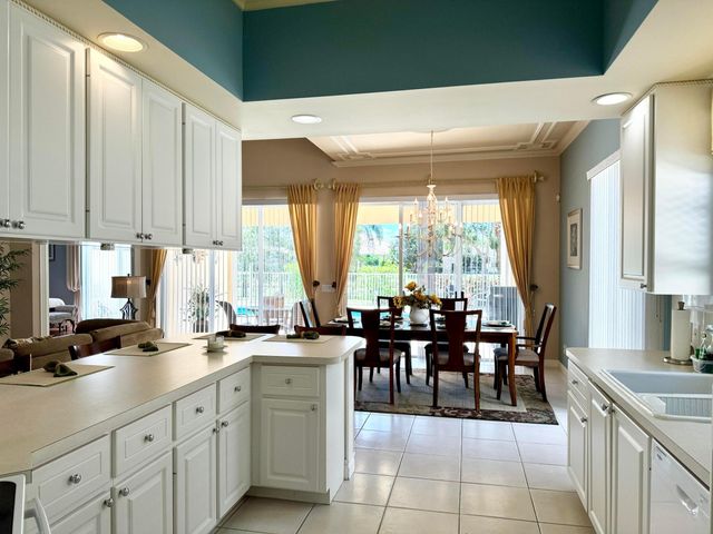 8262 Dominica Place, Wellington, FL 33414