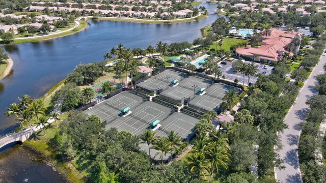 8262 Dominica Place, Wellington, FL 33414