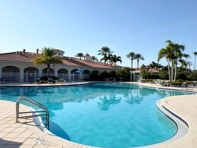 8262 Dominica Place, Wellington, FL 33414