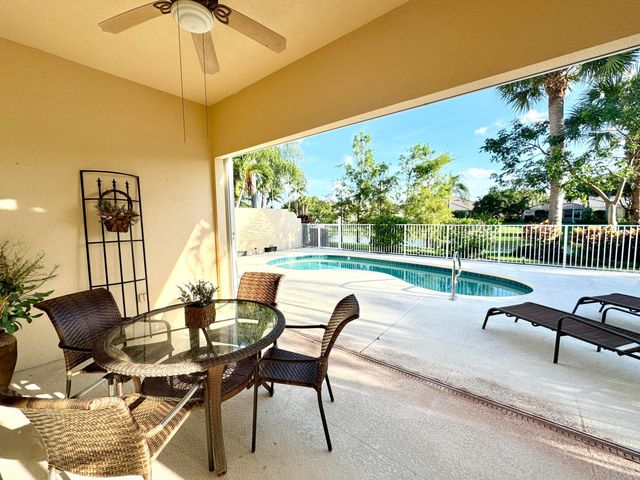 8262 Dominica Place, Wellington, FL 33414