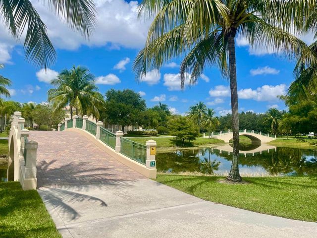 8262 Dominica Place, Wellington, FL 33414