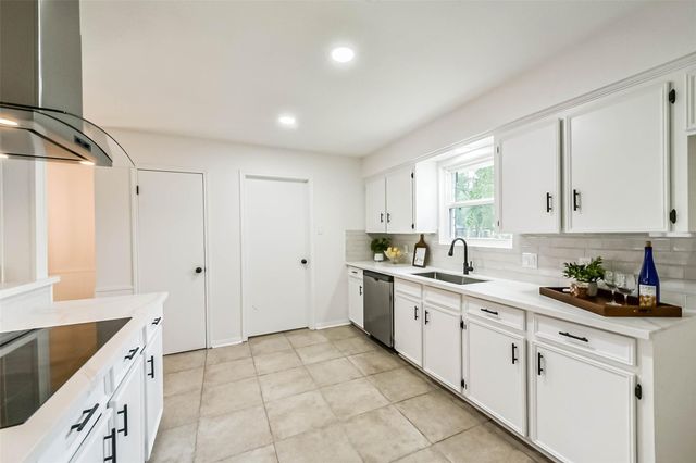 2022 Silver Moon Trail, Crosby, TX 77532