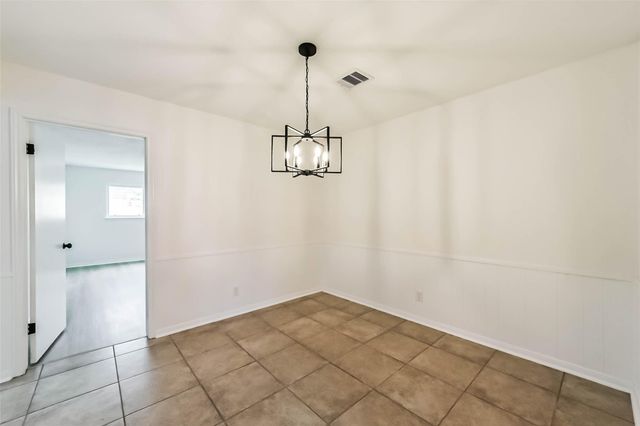 2022 Silver Moon Trail, Crosby, TX 77532