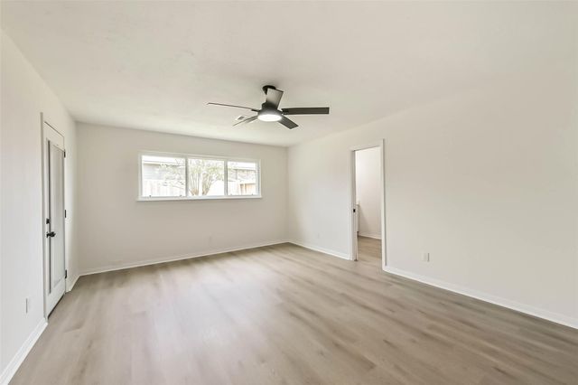 2022 Silver Moon Trail, Crosby, TX 77532